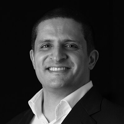 Marzban Dehnugara (馬艾迪)