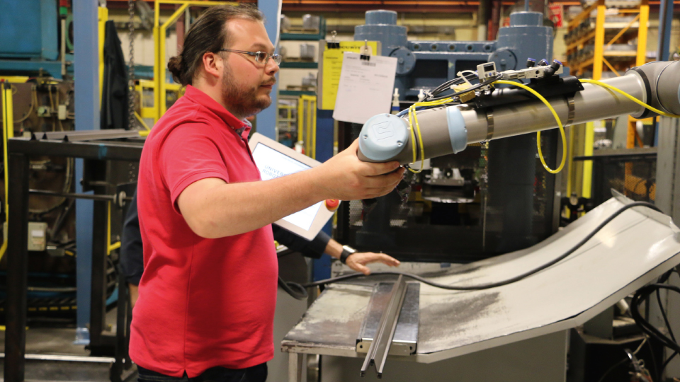 跨越自動化的鴻溝 打造智動化工廠