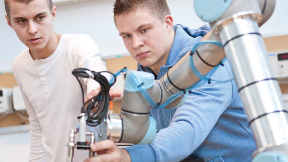 跨越自動化的鴻溝 打造智動化工廠